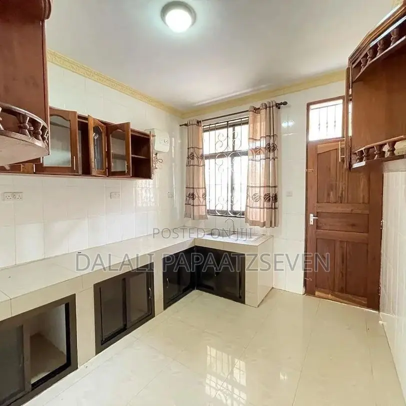 3bdrm Apartment in Dalalipapaatzseven, Mbezi Beach for rent