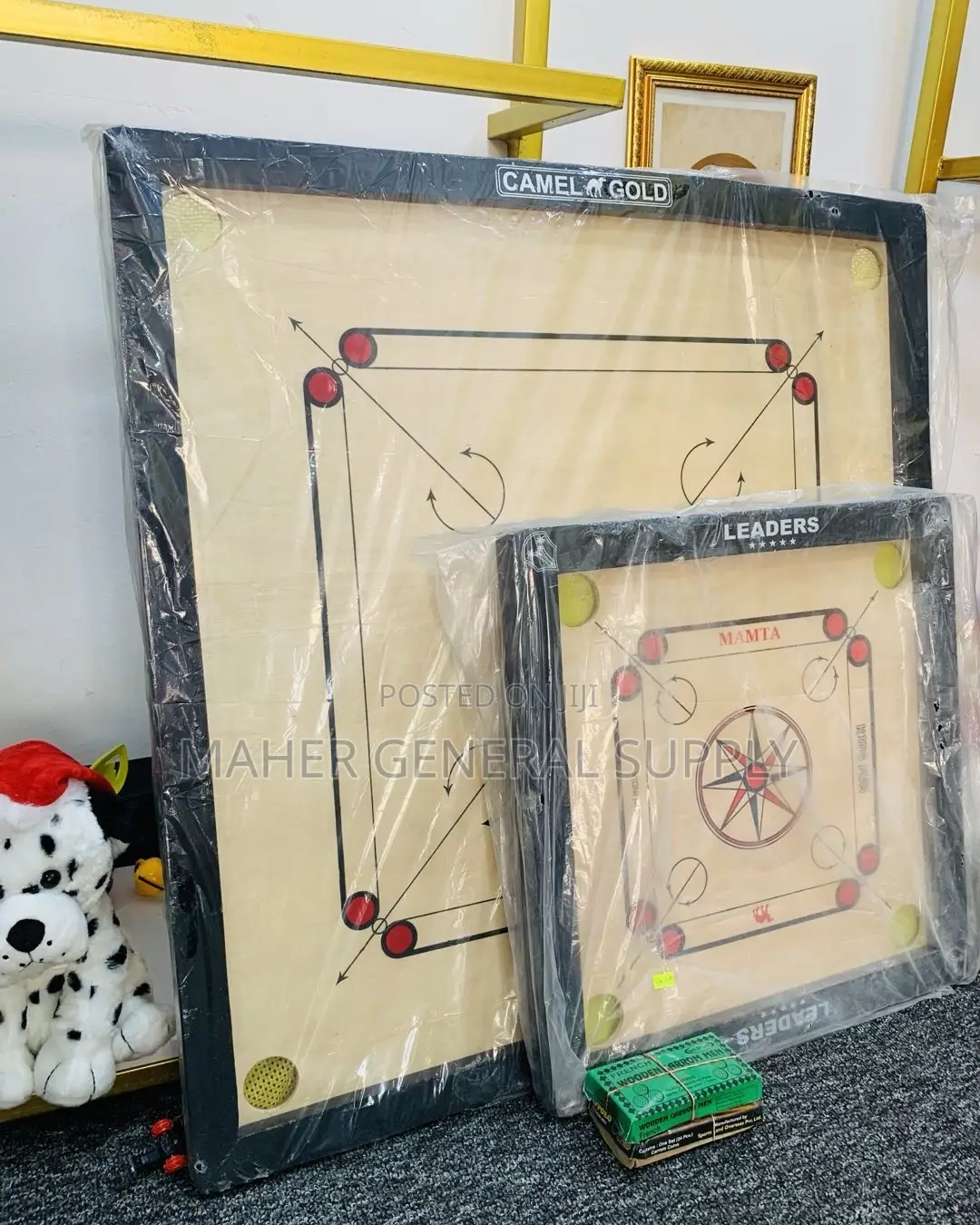 Carrom Board Game