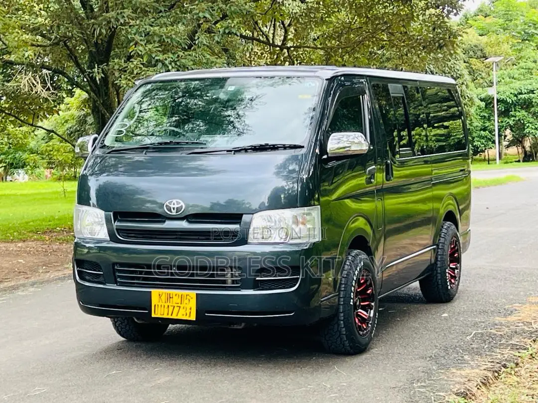 Toyota HiAce 2006 Black