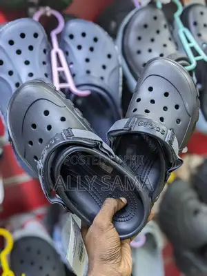Unisex Crocs Good Quality Material Rubber
