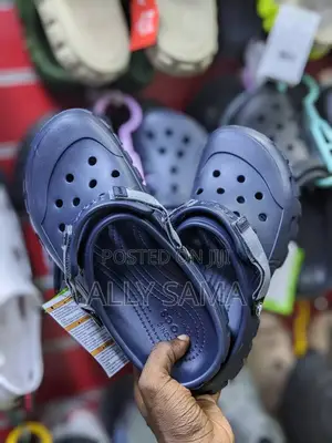 Unisex Crocs Good Quality Material Rubber