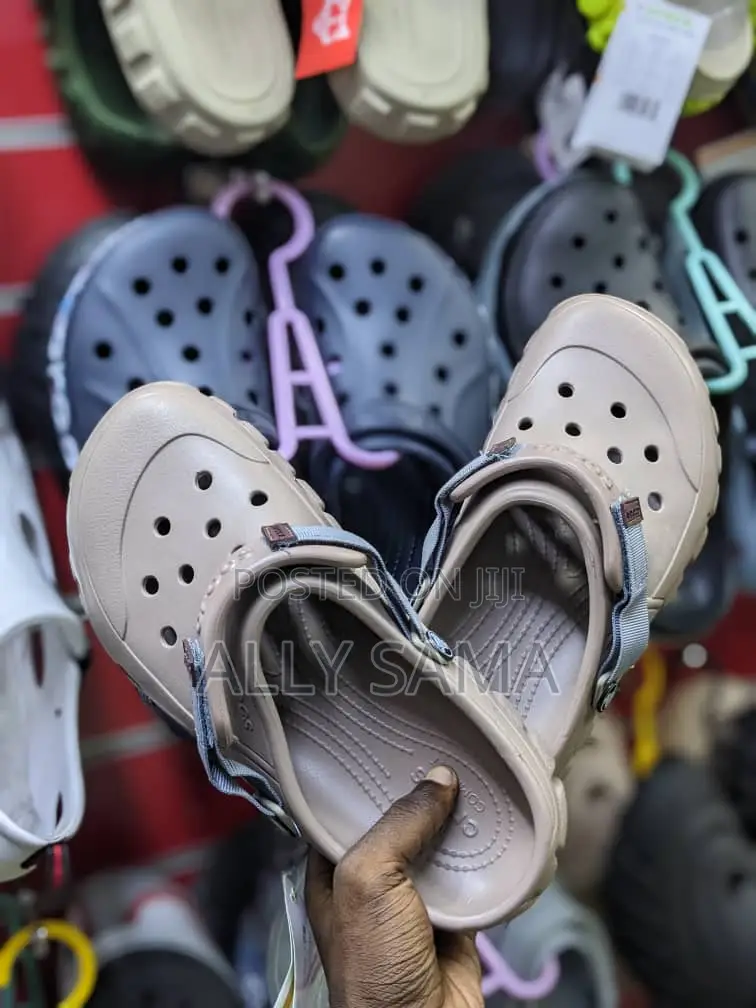 Unisex Crocs Good Quality Material Rubber