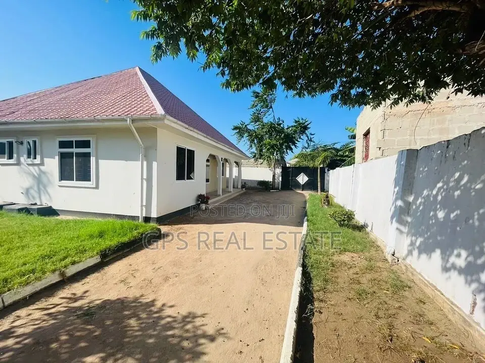 3bdrm House in Boko Chama, Kinondoni for sale