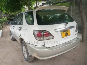 Toyota Harrier 2001 White