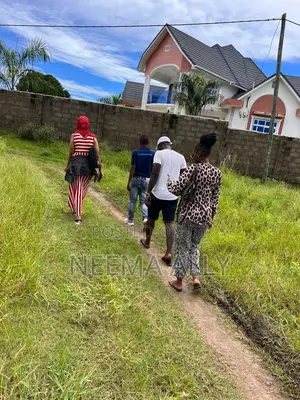 Plots Kigamboni