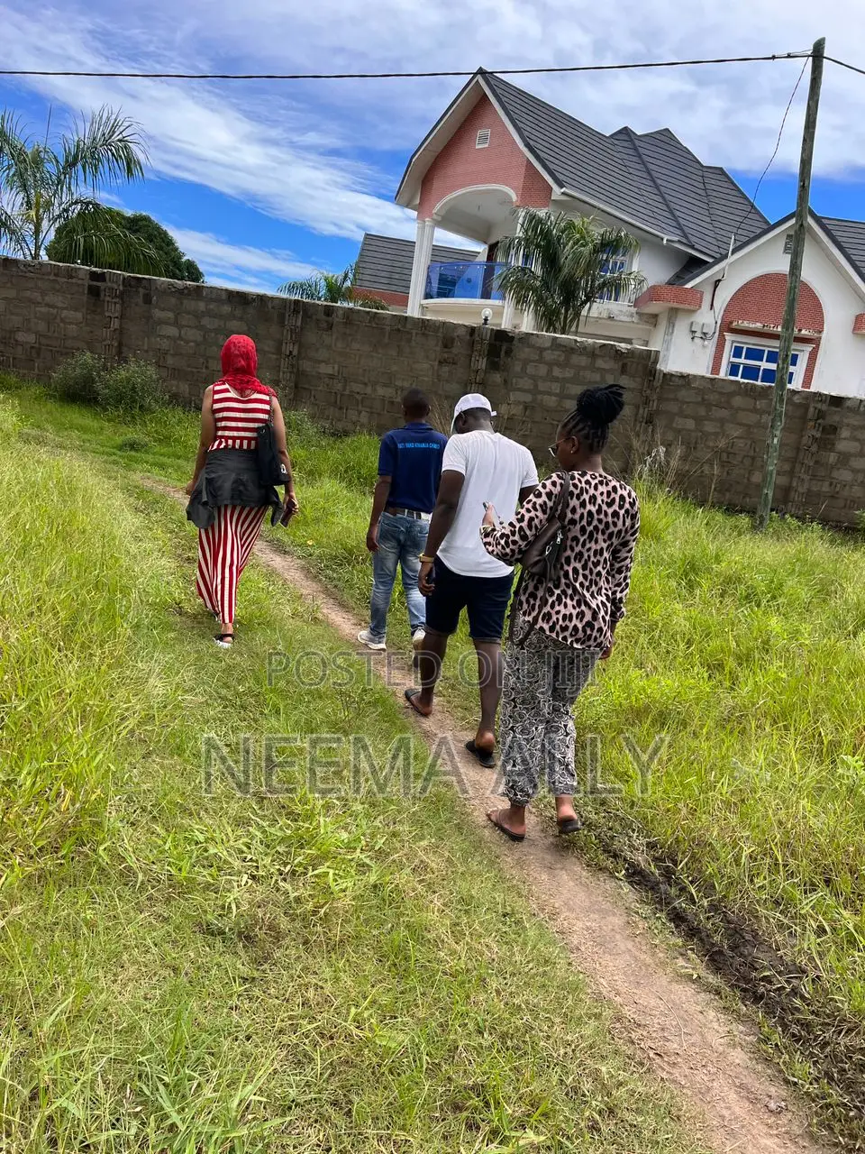 Plots Kigamboni