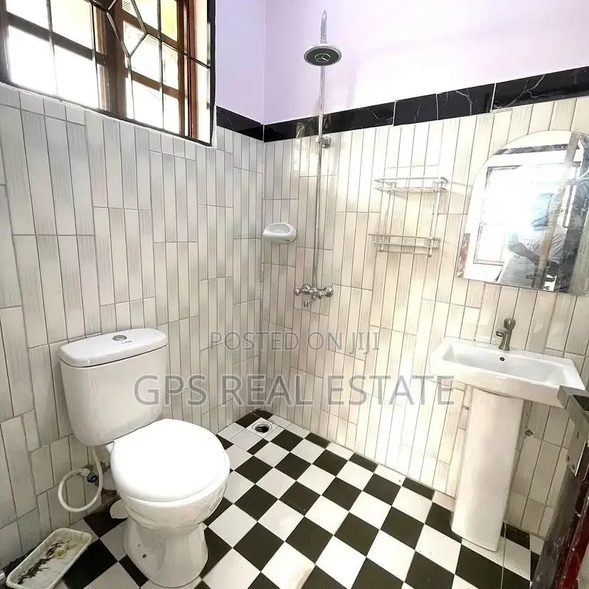 4bdrm House in Ununio Beach, Kinondoni for sale