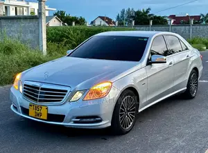 Mercedes-Benz E250 2012 Silver
