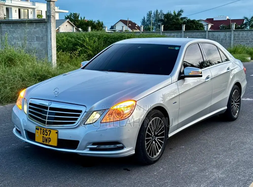 Mercedes-Benz E250 2012 Silver