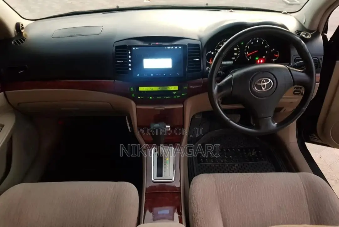 Toyota Premio 2005 Black