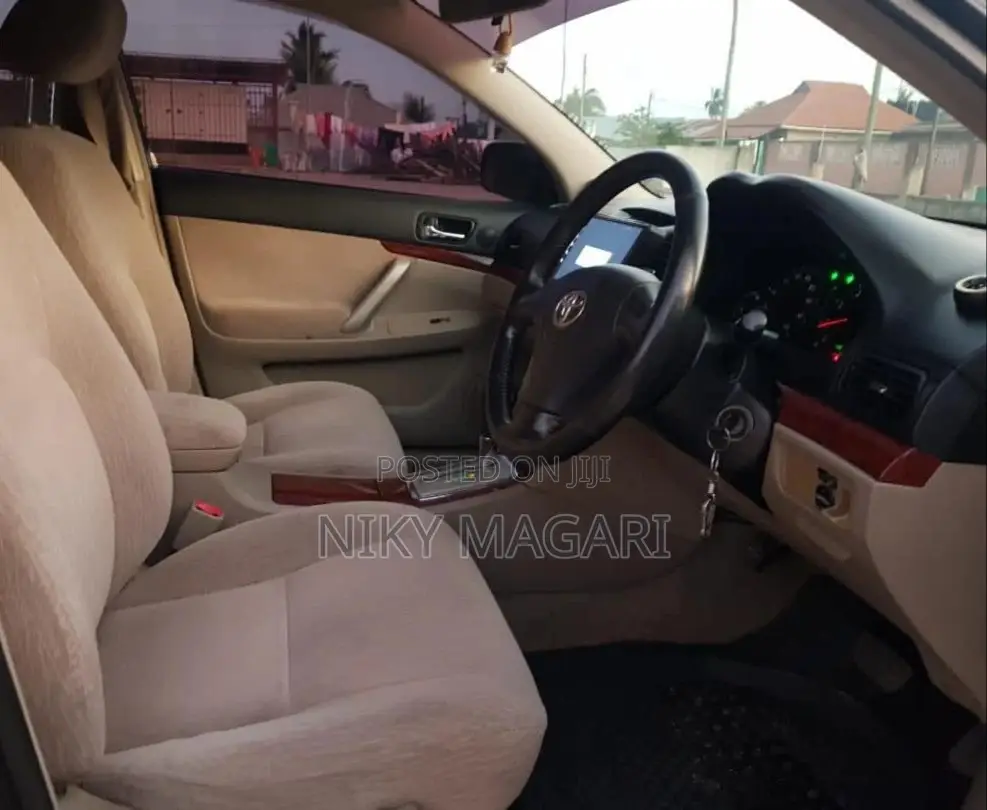 Toyota Premio 2005 Black