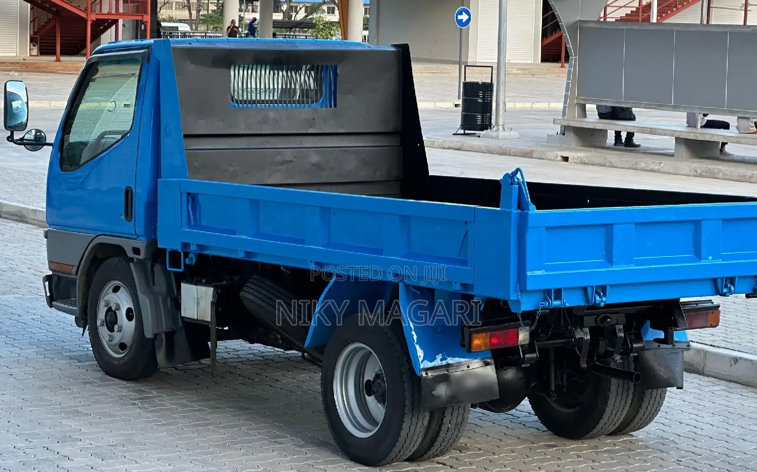 Mitsubish Canter on Sell