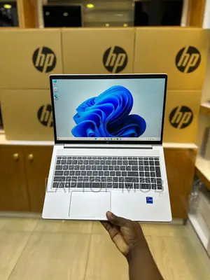 New Laptop HP ProBook 450 G8 8GB Intel Core I7 HDD+SSD 512GB