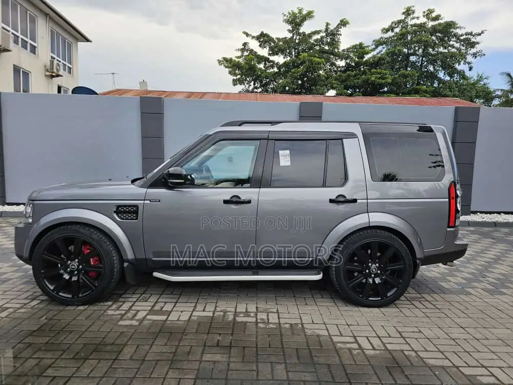 Land Rover Discovery 2014 Gray
