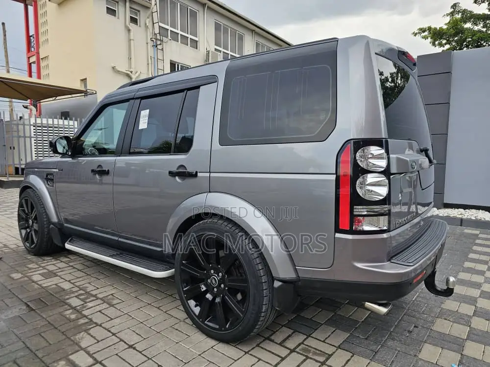 Land Rover Discovery 2014 Gray