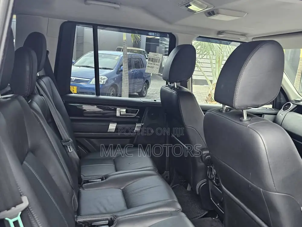 Land Rover Discovery 2014 Gray