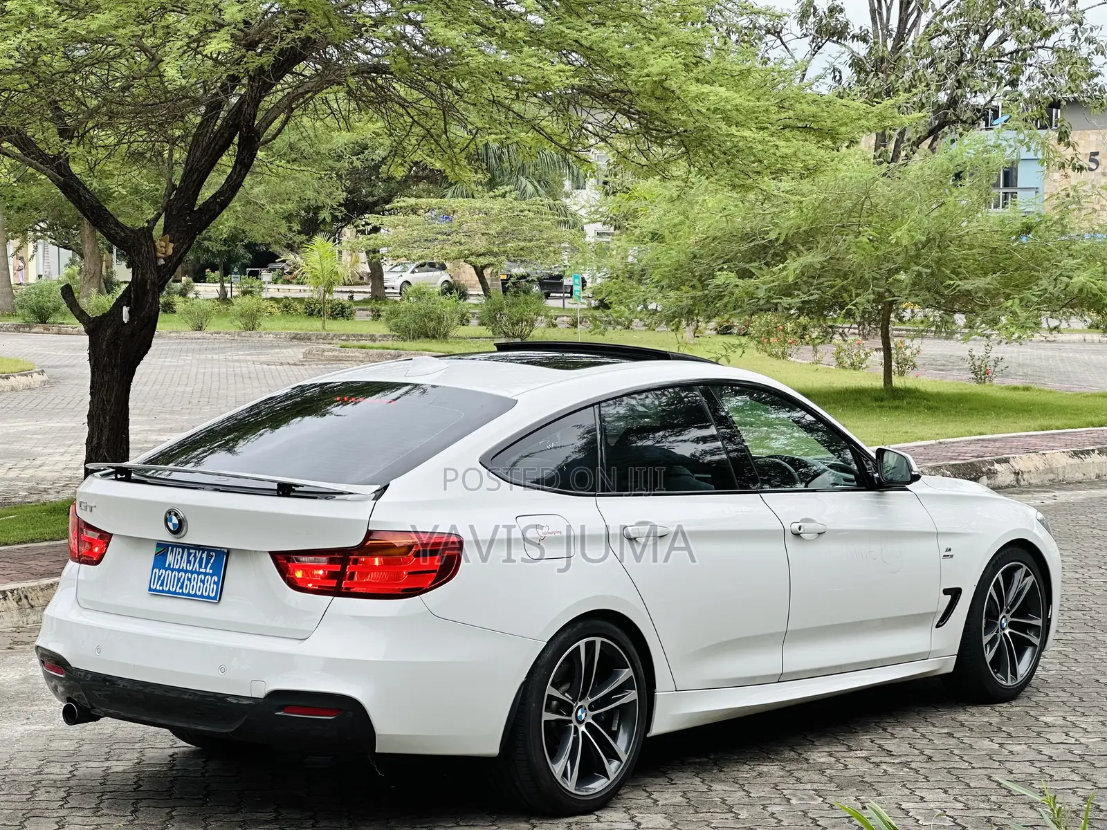 BMW 3 Series 2013 White