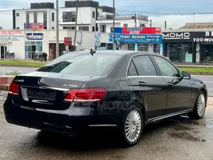 Mercedes-Benz E200 2014 Black