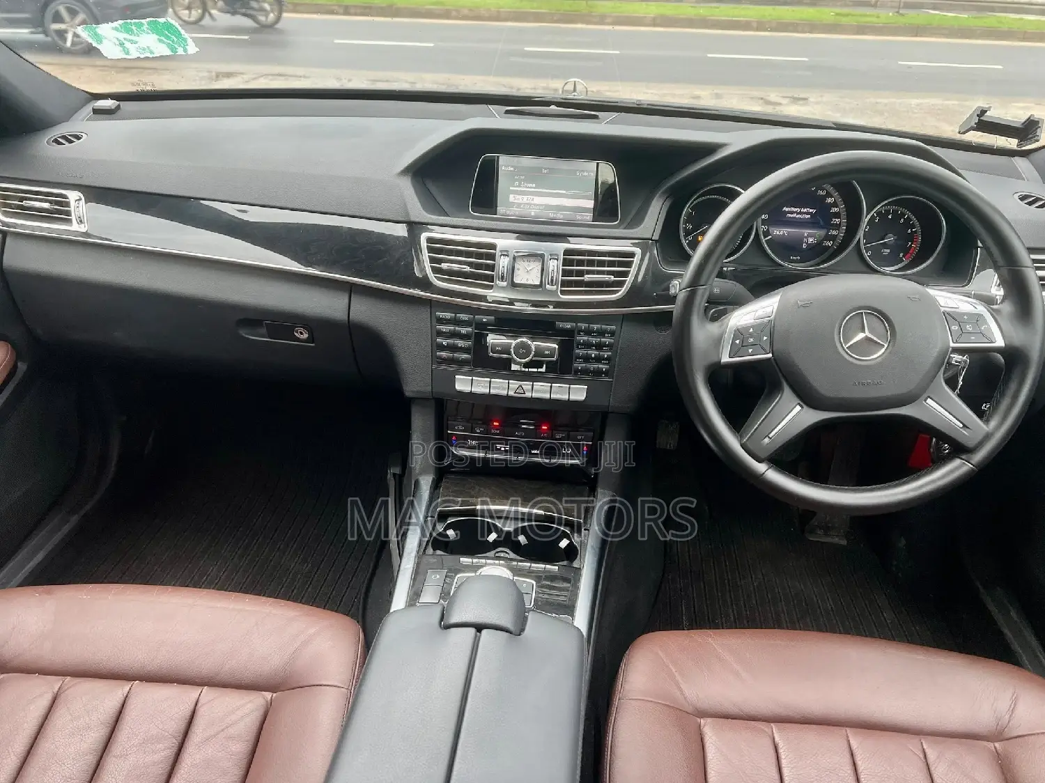 Mercedes-Benz E200 2014 Black