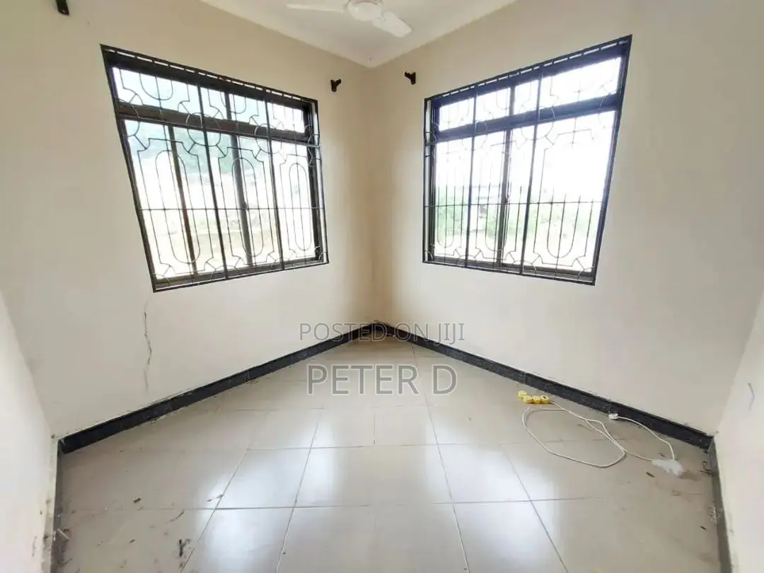 2bdrm Shared Apartment in Kimara for rent
