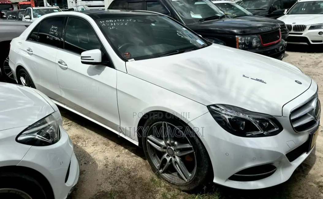 Mercedes-Benz E220 2014 White