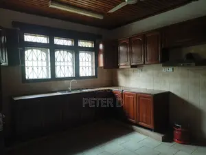 5bdrm House in Regent Estate, Mikocheni for rent