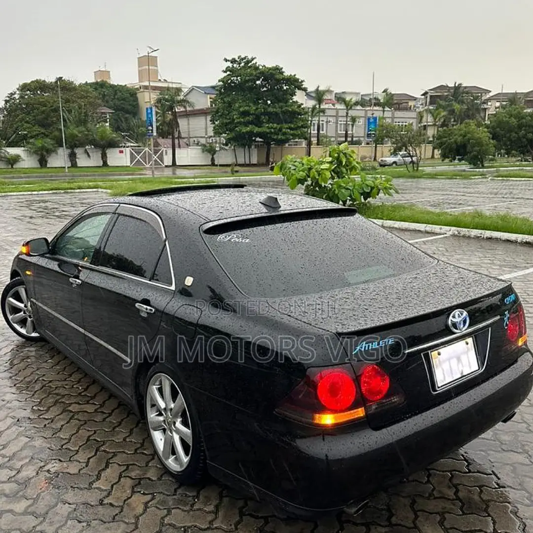 Toyota Crown 2007 Black