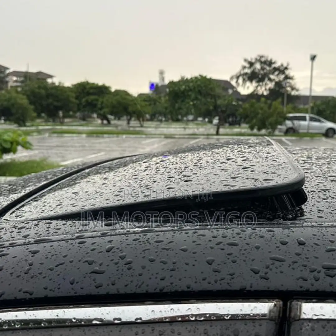 Toyota Crown 2007 Black