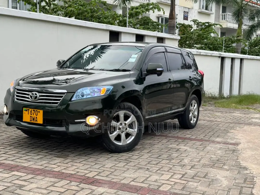 Toyota Vanguard 2011 Black