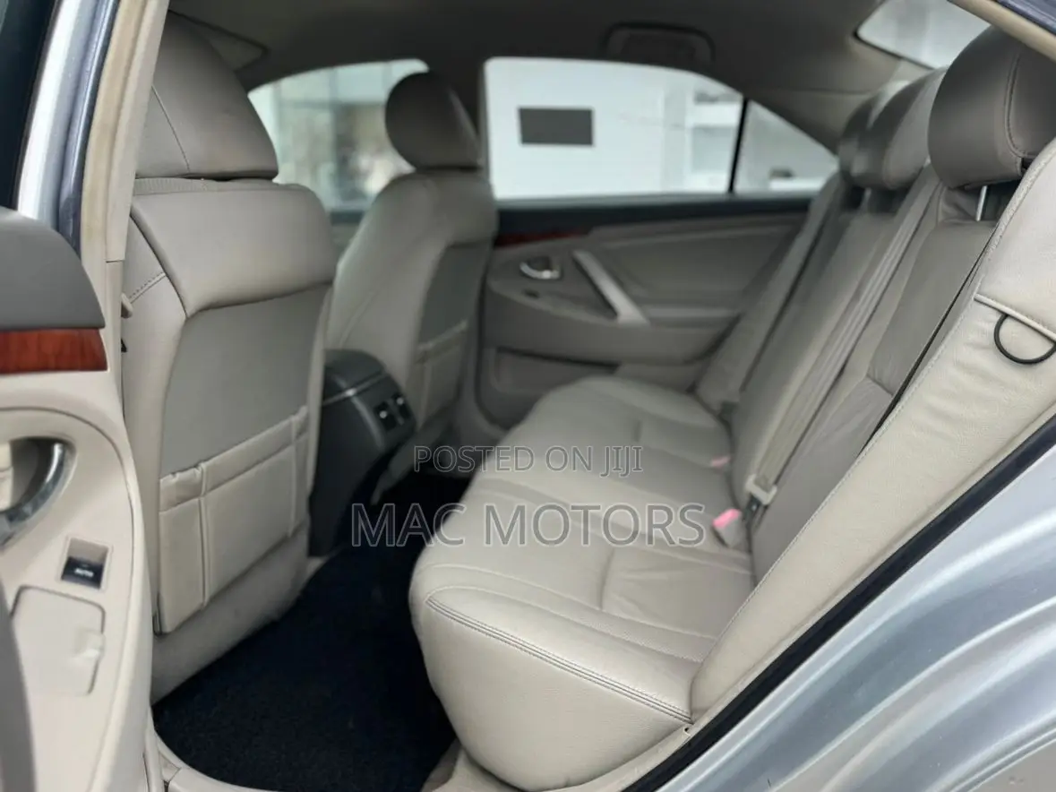 Toyota Camry 2.4 2008 Silver