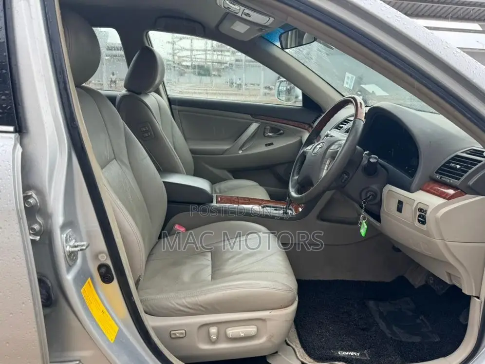 Toyota Camry 2.4 2008 Silver