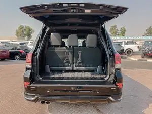 Toyota Land Cruiser 4.6 V8 ZX 2018 Black