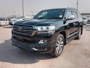 Toyota Land Cruiser 4.6 V8 ZX 2018 Black