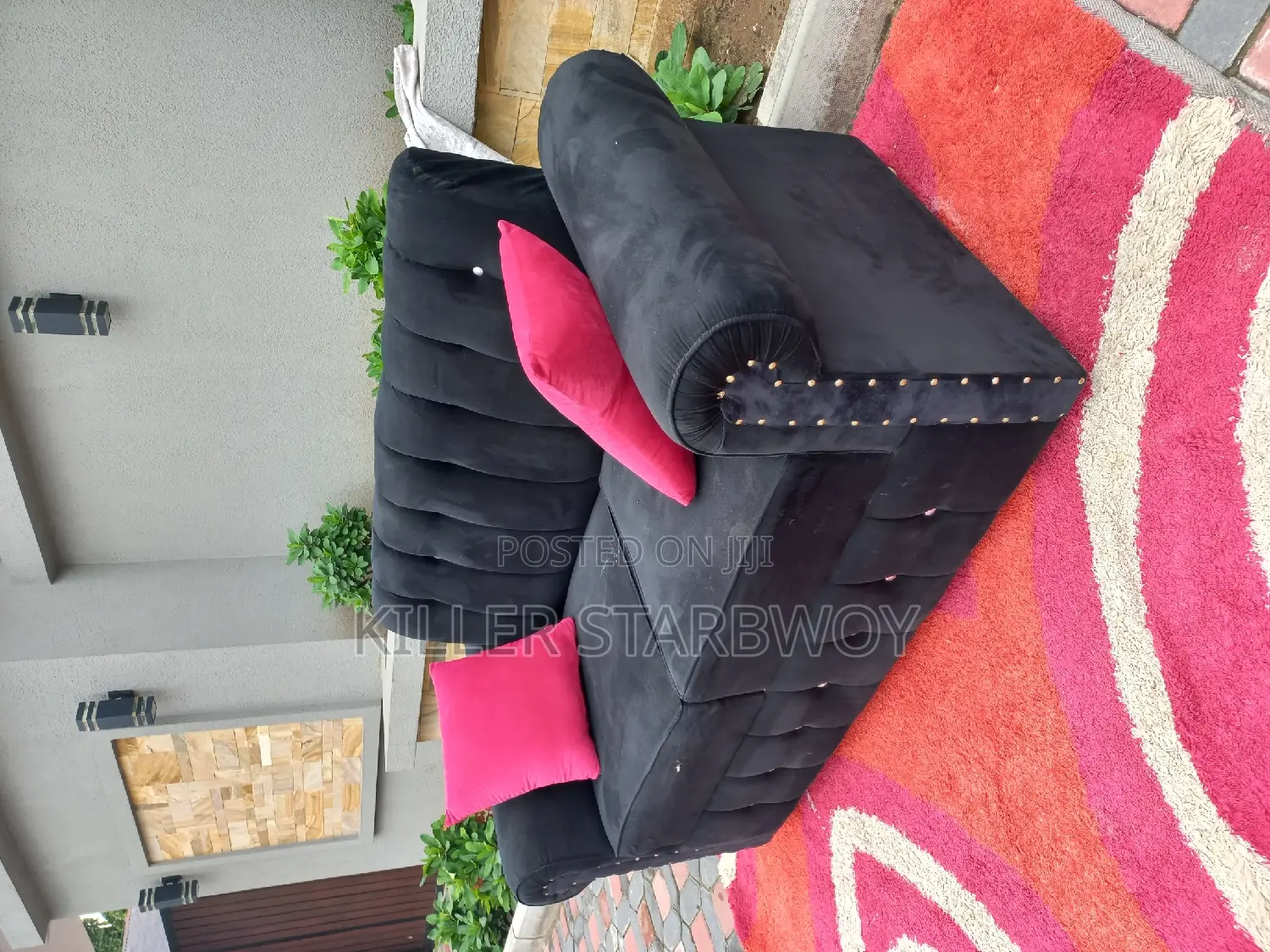Sofa, La Watu Wawili