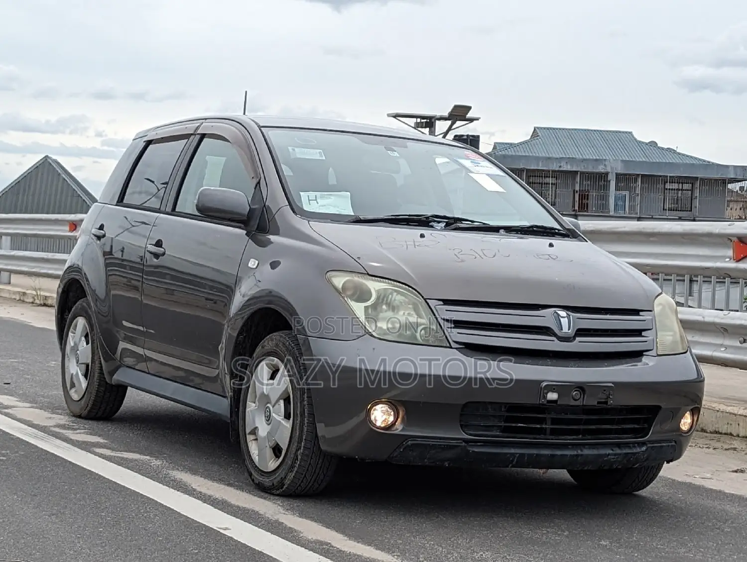 Toyota IST 2004 Gray