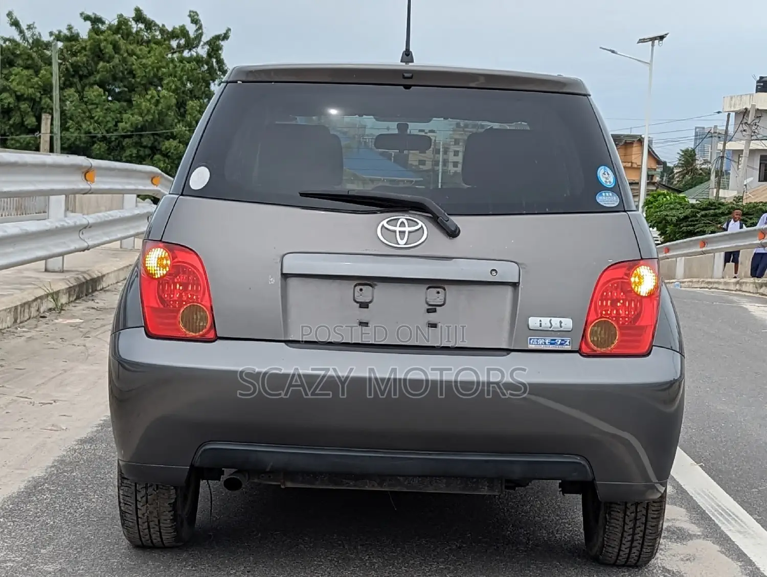 Toyota IST 2004 Gray