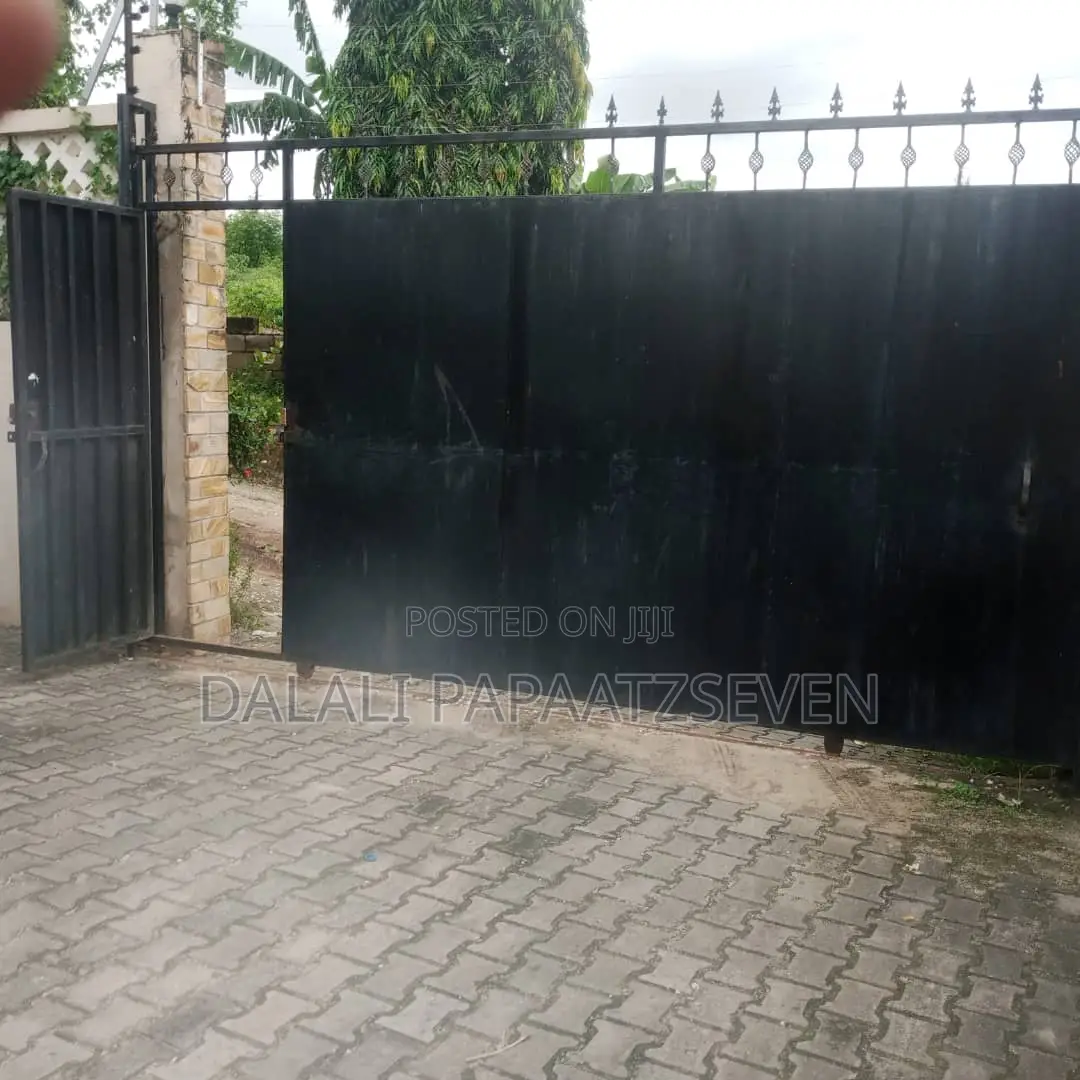 1bdrm Apartment in Dalalipapaatzseven, Kinondoni for rent