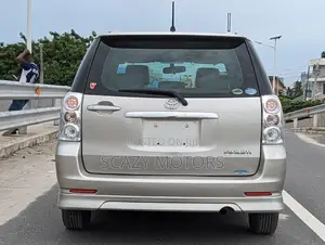 Toyota Raum 2004 Silver