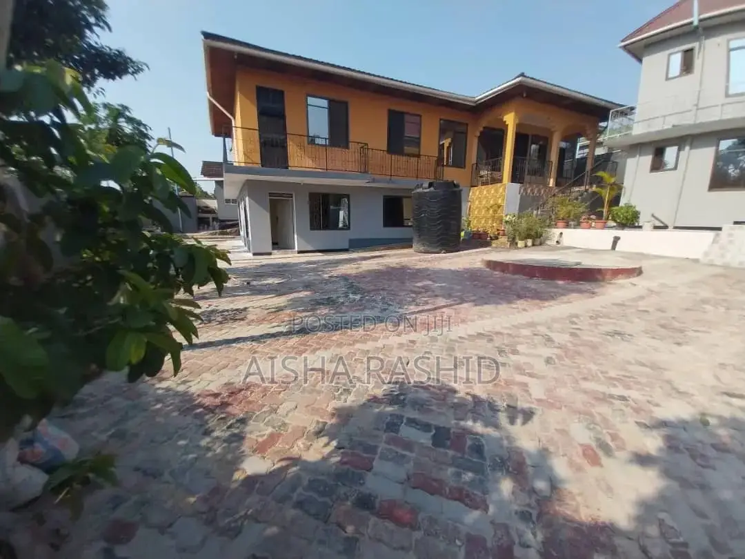 1bdrm Apartment in Kimara for rent