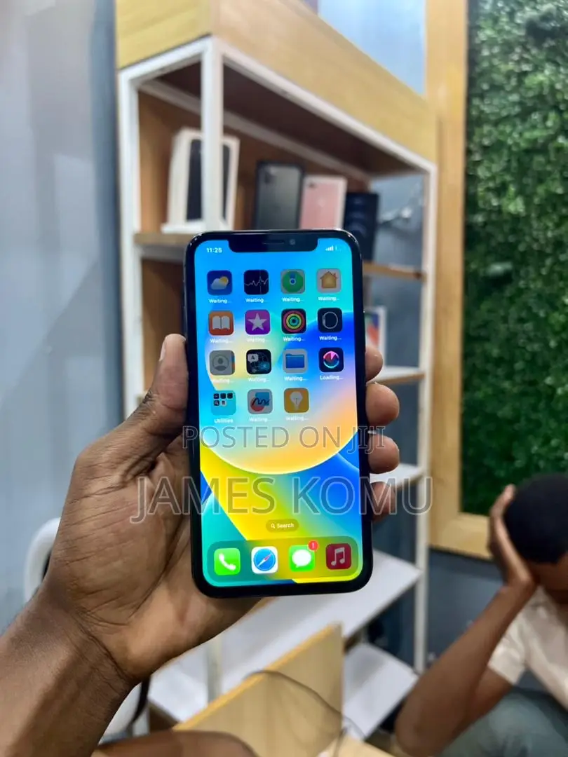 Apple iPhone X 64 GB Black