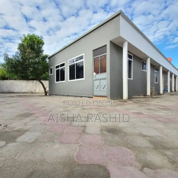 1bdrm Apartment in Kimara for rent