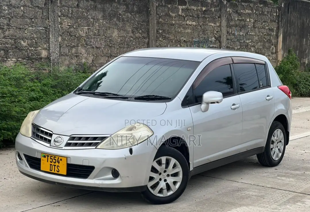 Nissan Tiida 2008 White