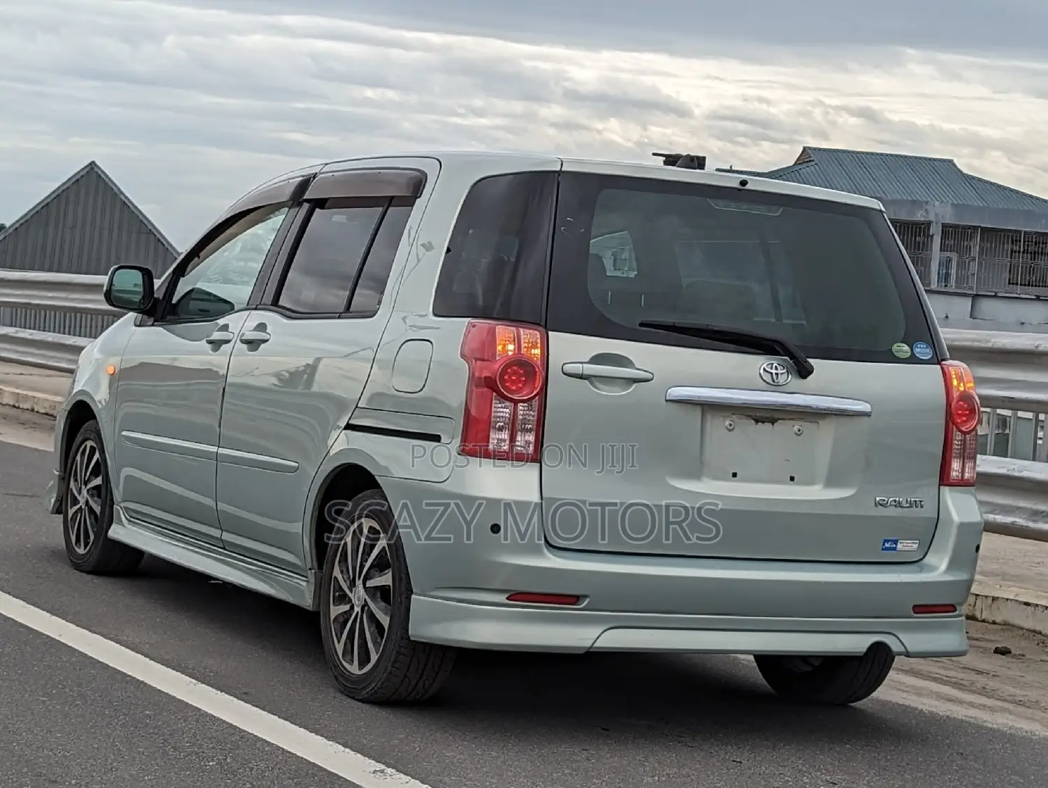 Toyota Raum 2007 Green