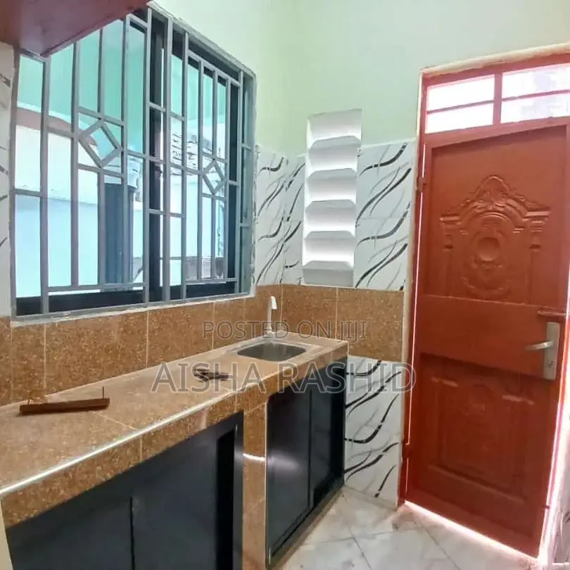 1bdrm Apartment in Kimara for rent