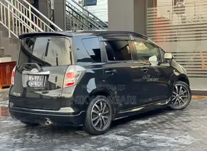 Toyota Ractis 2007 Black