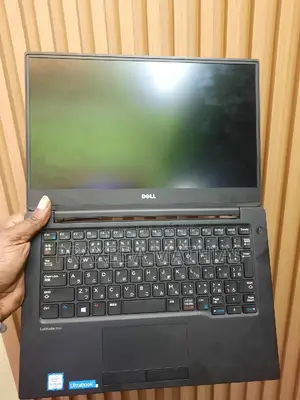 Laptop Dell Latitude 13 7370 8GB Intel Core I5 SSD 256GB