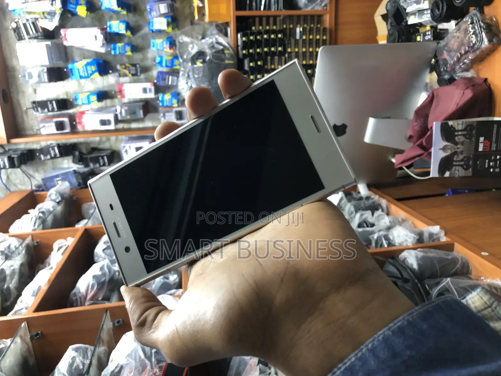 New Sony Xperia XZ1 64 GB Silver