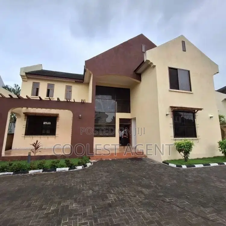 4bdrm Bungalow in Mbezibeach, Kinondoni for rent