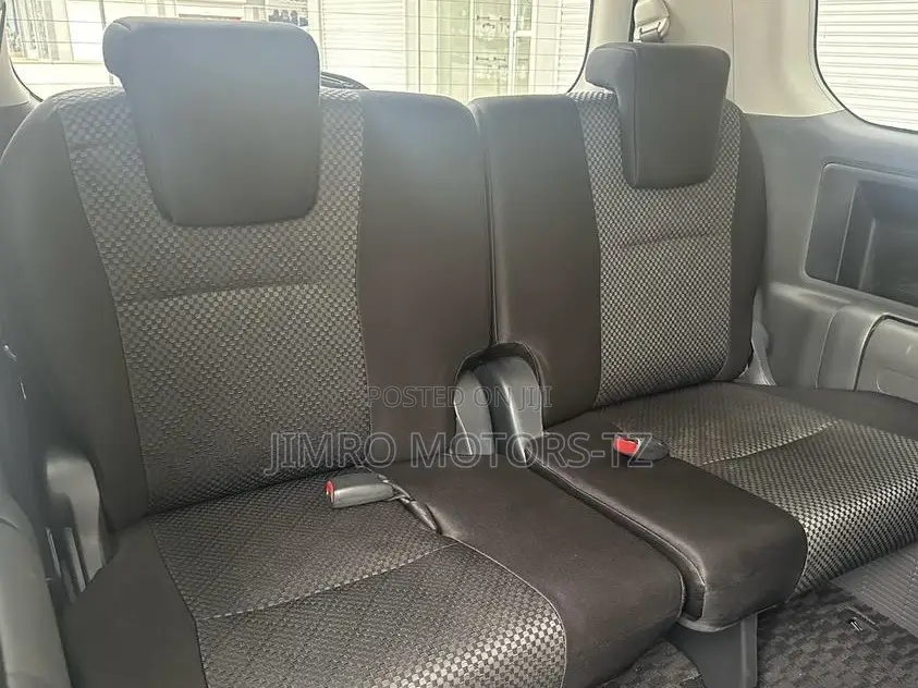 Toyota Noah 2010 Black