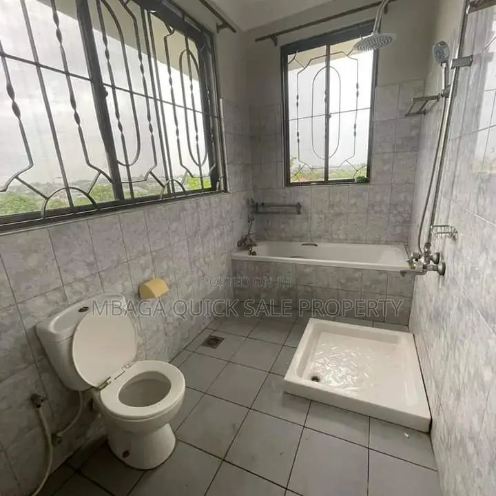 4bdrm House in Tegeta  Wazo, Kunduchi for rent